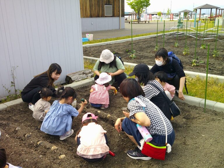 山形市児童遊戯施設「べにっこひろば」