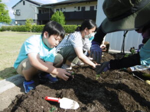 山形市児童遊戯施設「べにっこひろば」